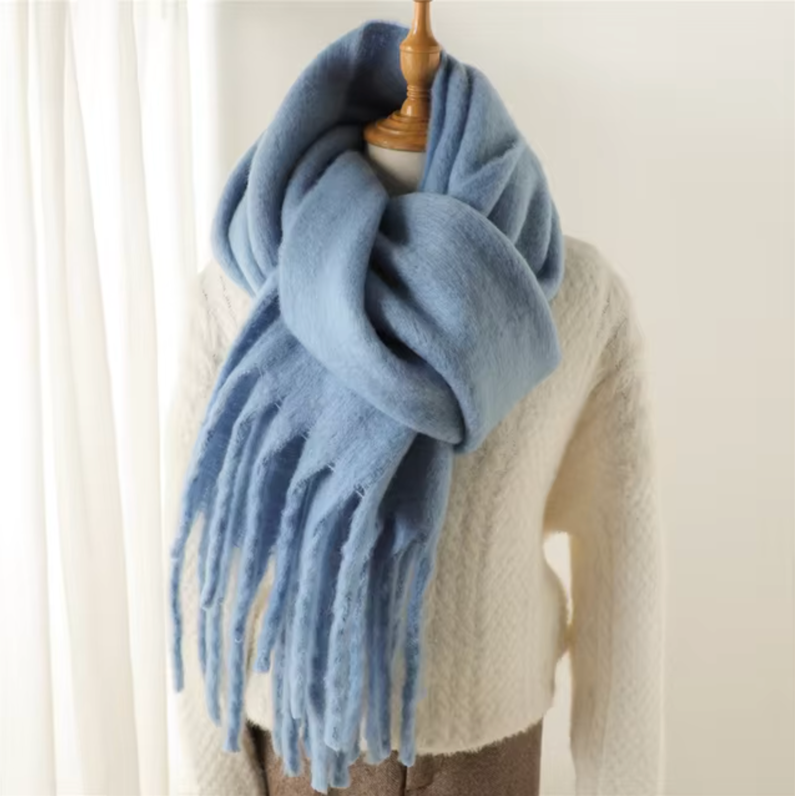 Averine – Luxe cashmere-look wintersjaal met franjes voor dames