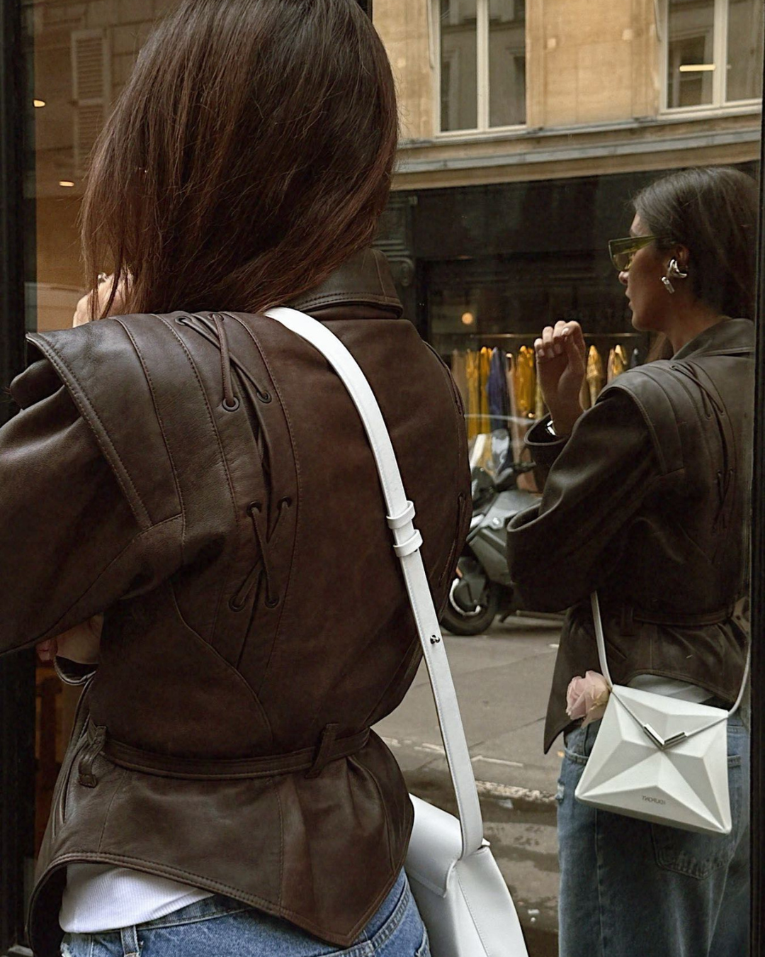 Elayne Leren Wikkeljas – Verfijnde Elegantie met een Krachtige Uitstraling