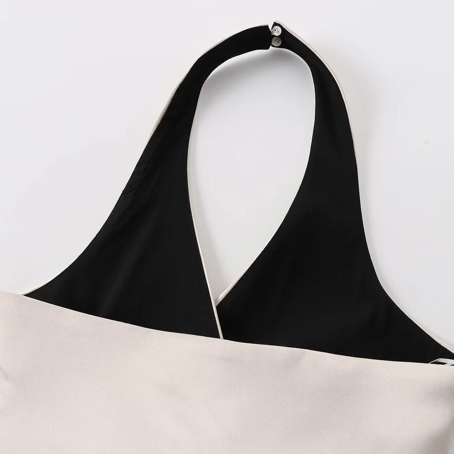 Selvyna Haltertop met Taillestrik – Tijdloze Elegantie & Moderne Allure