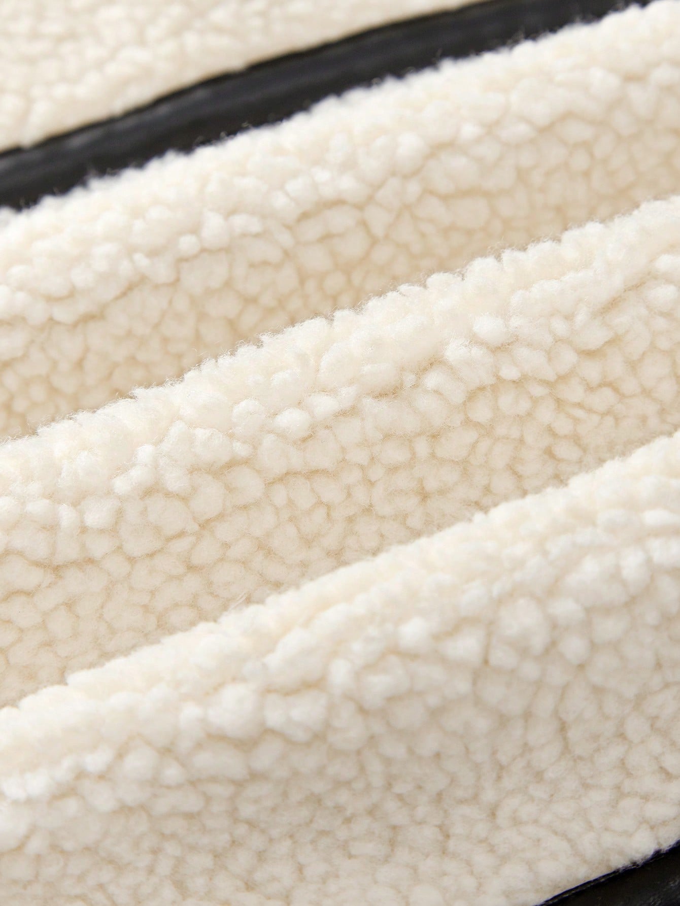 Lynnea Teddy Jas – Warmte en Luxe in Eén