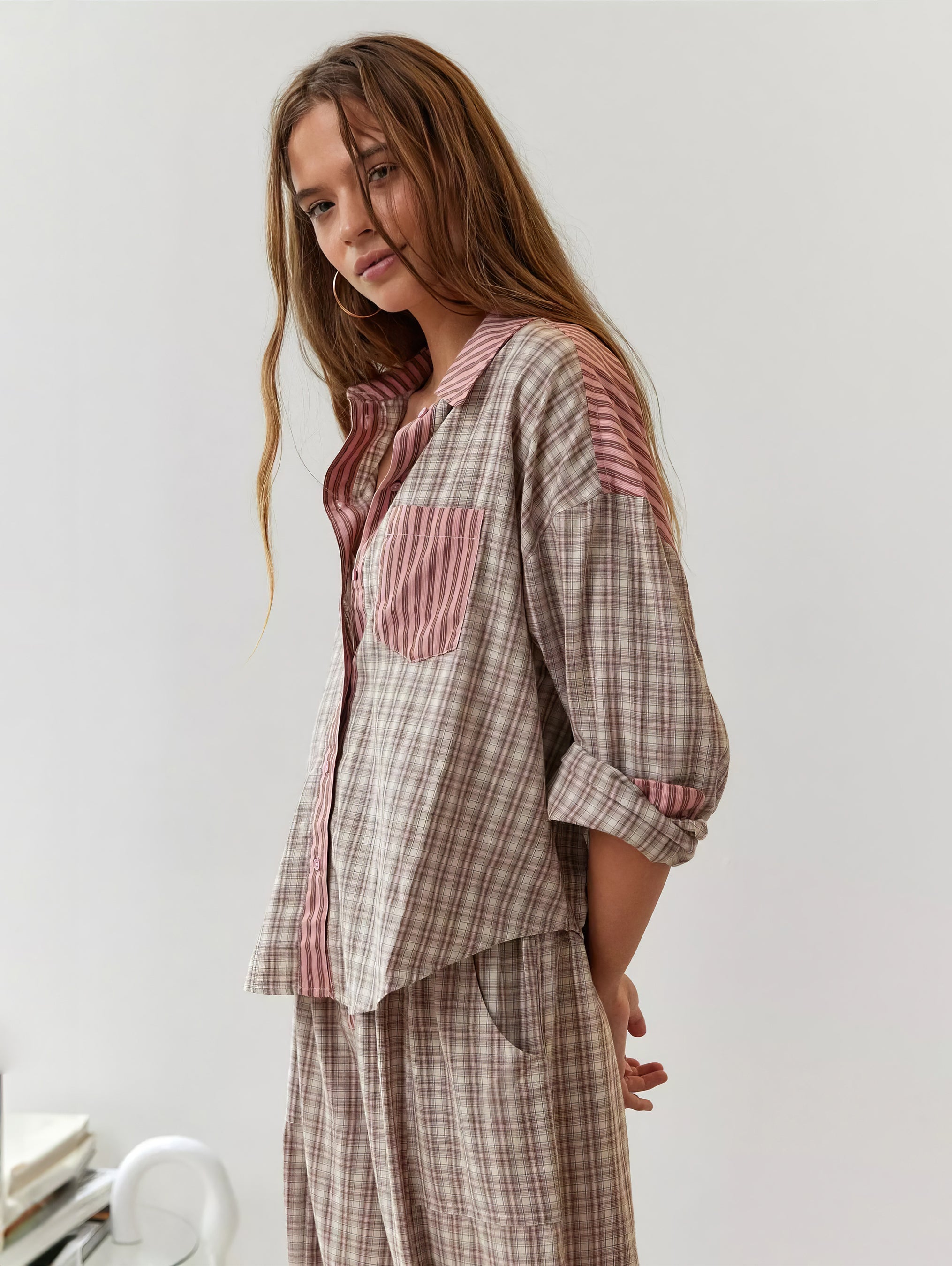 Elara Luxe Pyjama Set – Waar Comfort en Elegantie Samensmelten