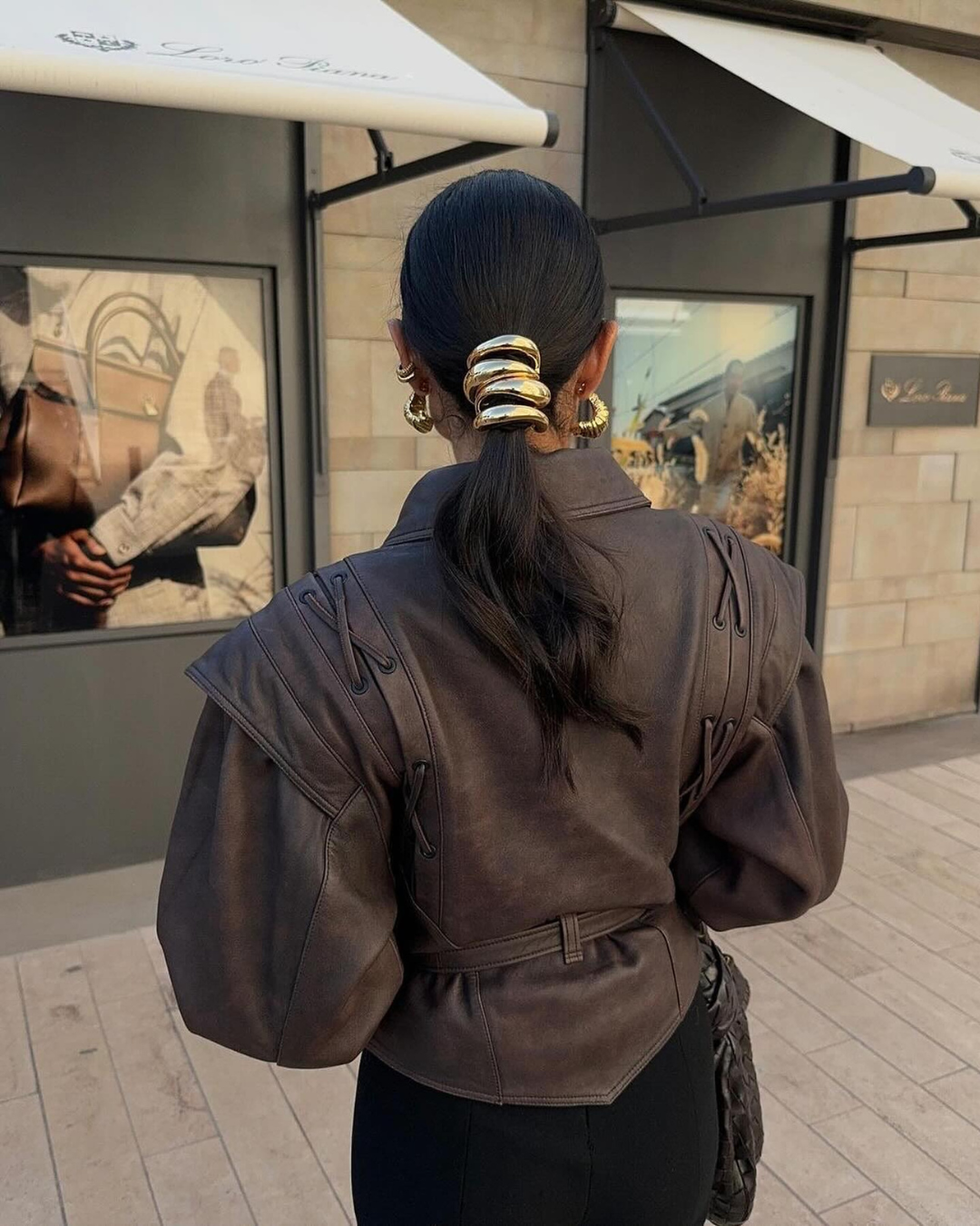 Elayne Leren Wikkeljas – Verfijnde Elegantie met een Krachtige Uitstraling