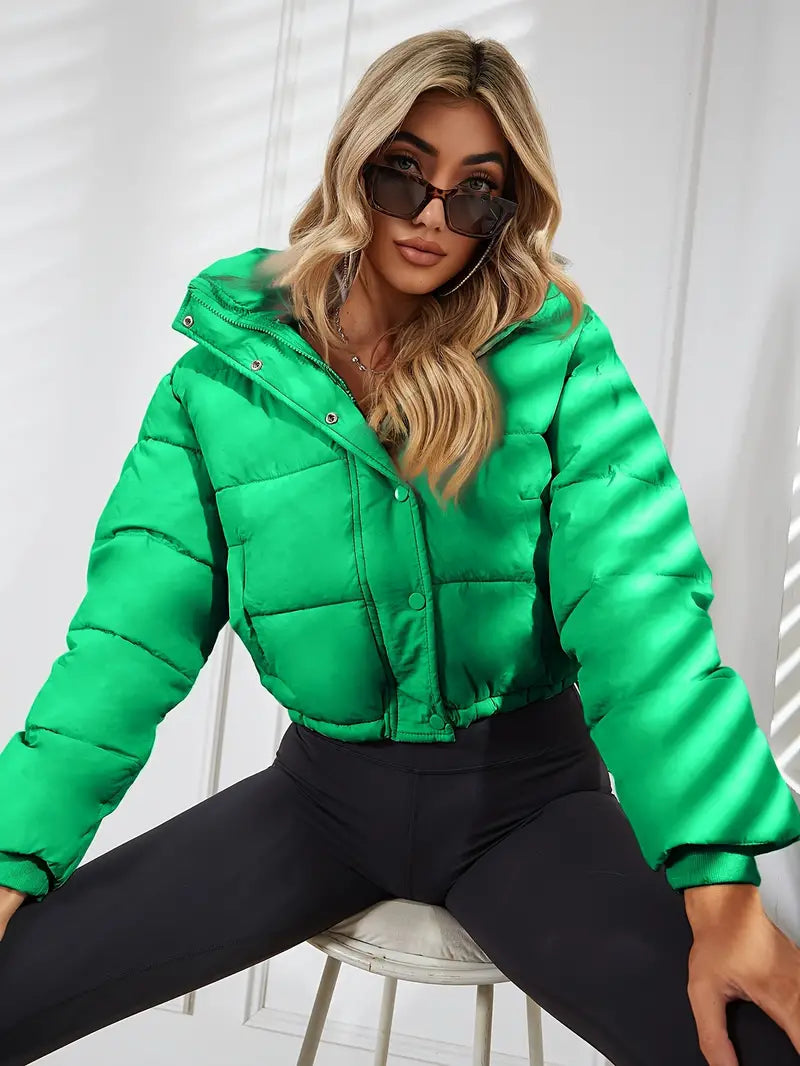 Amara Cropped Puffer Jacket – Warmte en Stijl in Perfect Evenwicht