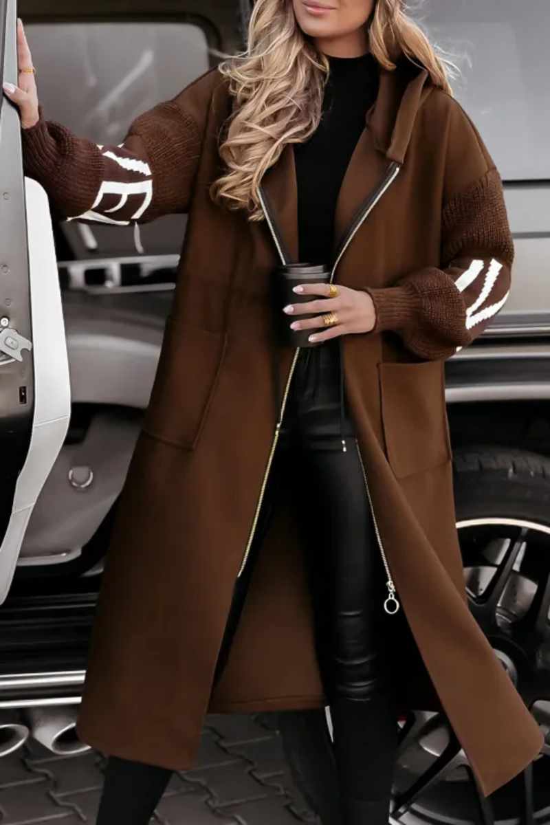 Isolde Patch Coat – Warme Elegantie met een Speelse Twist