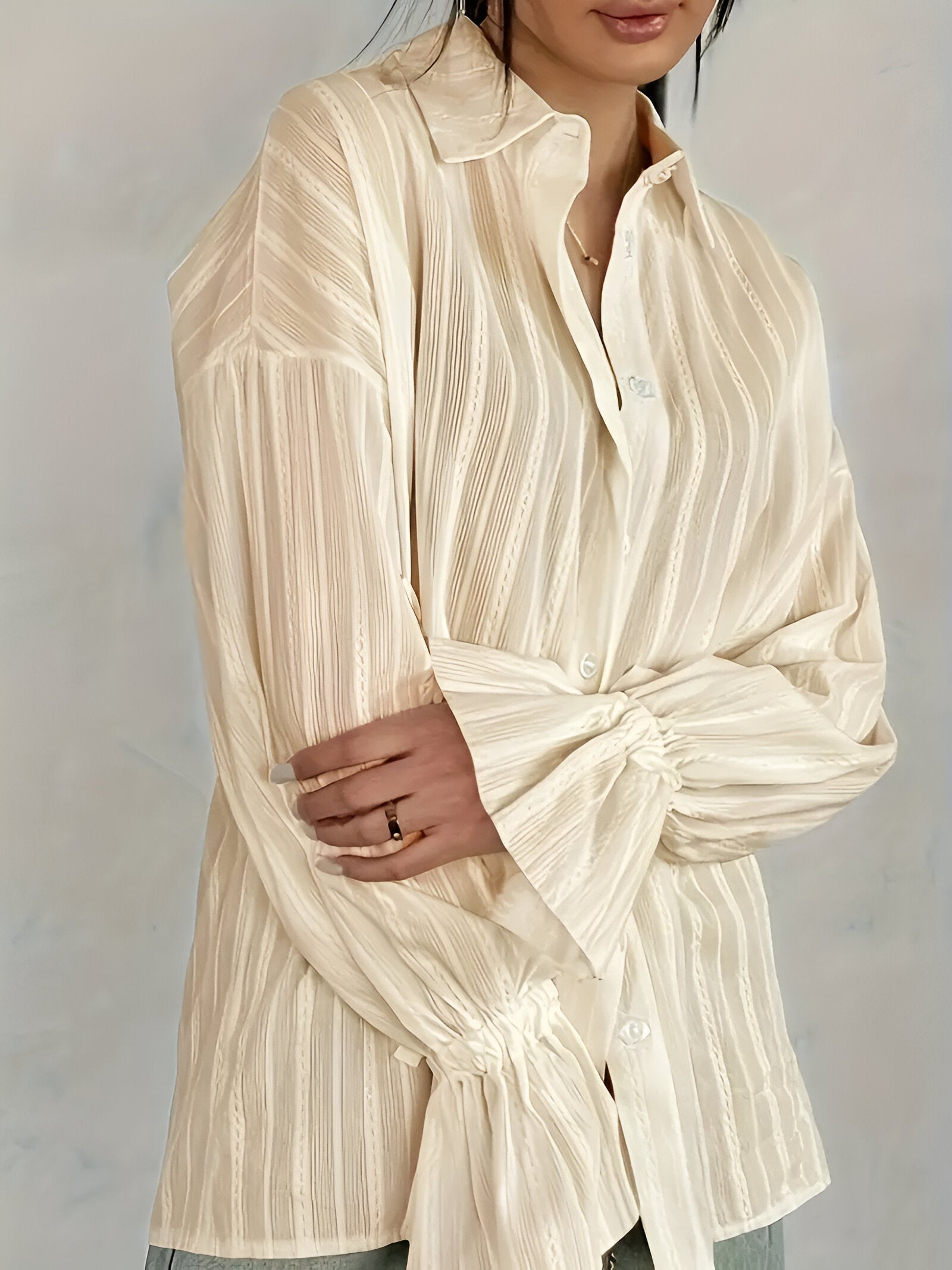 Serenya – Dames Overhemd met Geborduurde Kraag & Luxe Details