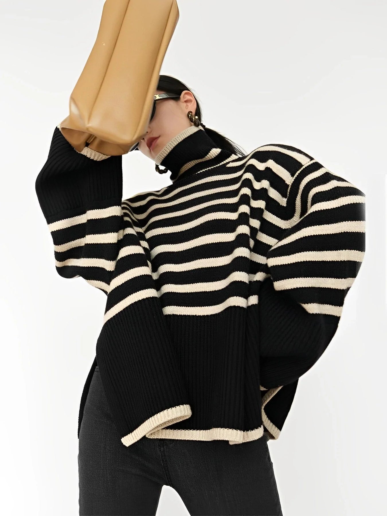 Soléna Oversized Turtleneck – katoenen damescoltrui met gestreept patroon en relaxte pasvorm