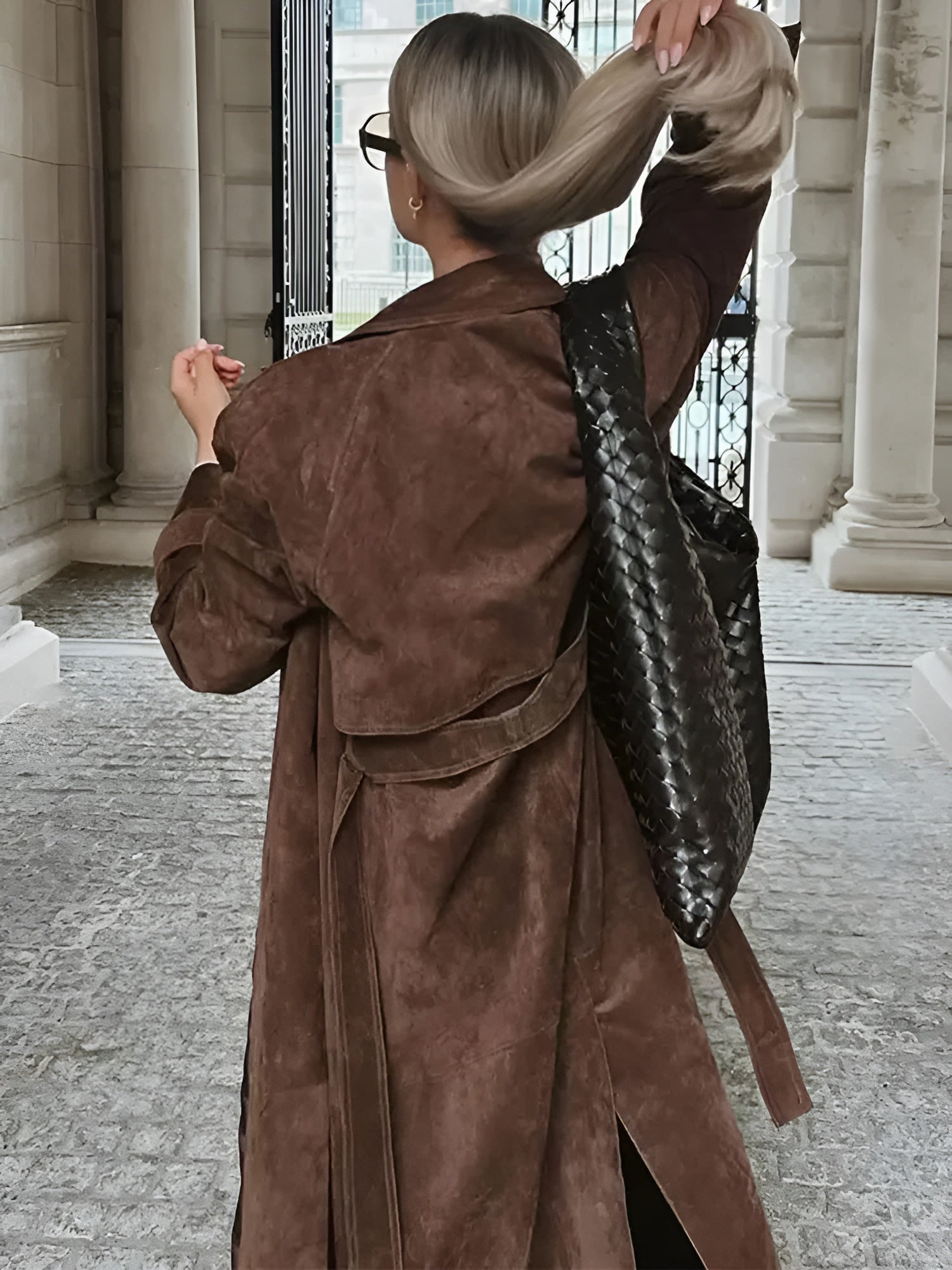 Leona Herfstmantel – Tijdloze Elegantie met Warme Luxe