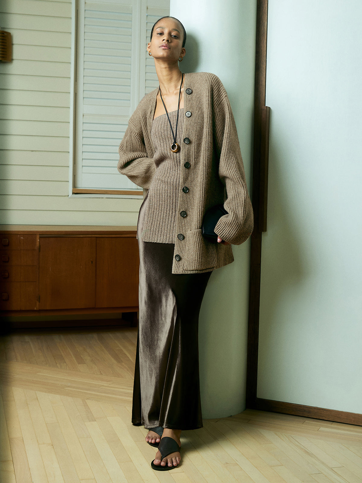 Rianne Ribgebreide Cardigan – Comfort en Stijl in één Tijdloos Ontwerp