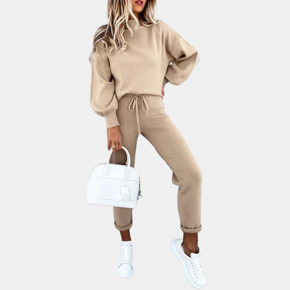 Elvanna – Tweedelige Loungeset met Elegante Pasvorm en Zachte Luxe