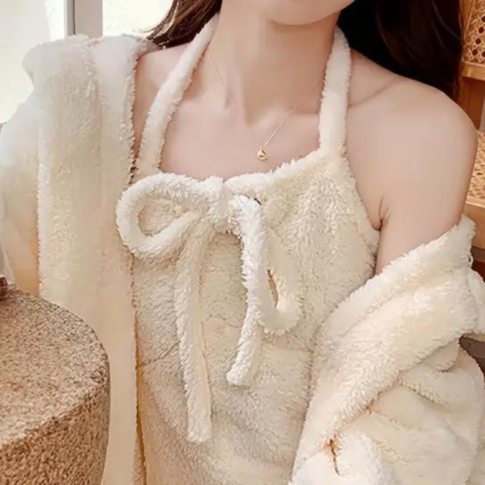 Liora – Dames Pyjama Set in Zacht & Warm Loungewear Design