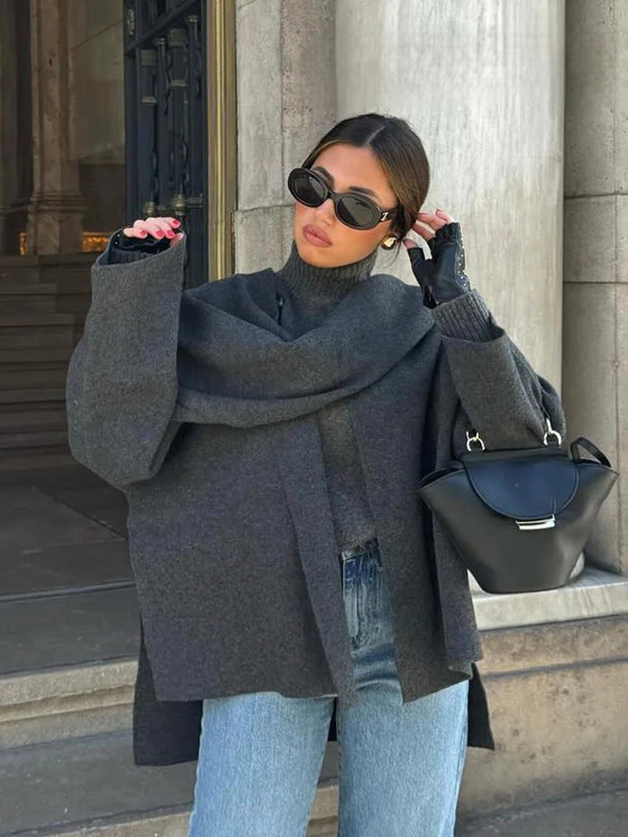 Selene Mantel met Ingebouwde Sjaal – Waar Klassieke Elegantie en Comfort Samenkomen