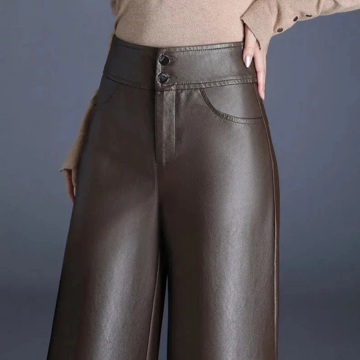Ariane Wide-Leg Faux Leather Pants – Moderne Luxe met een Stijlvolle Twist
