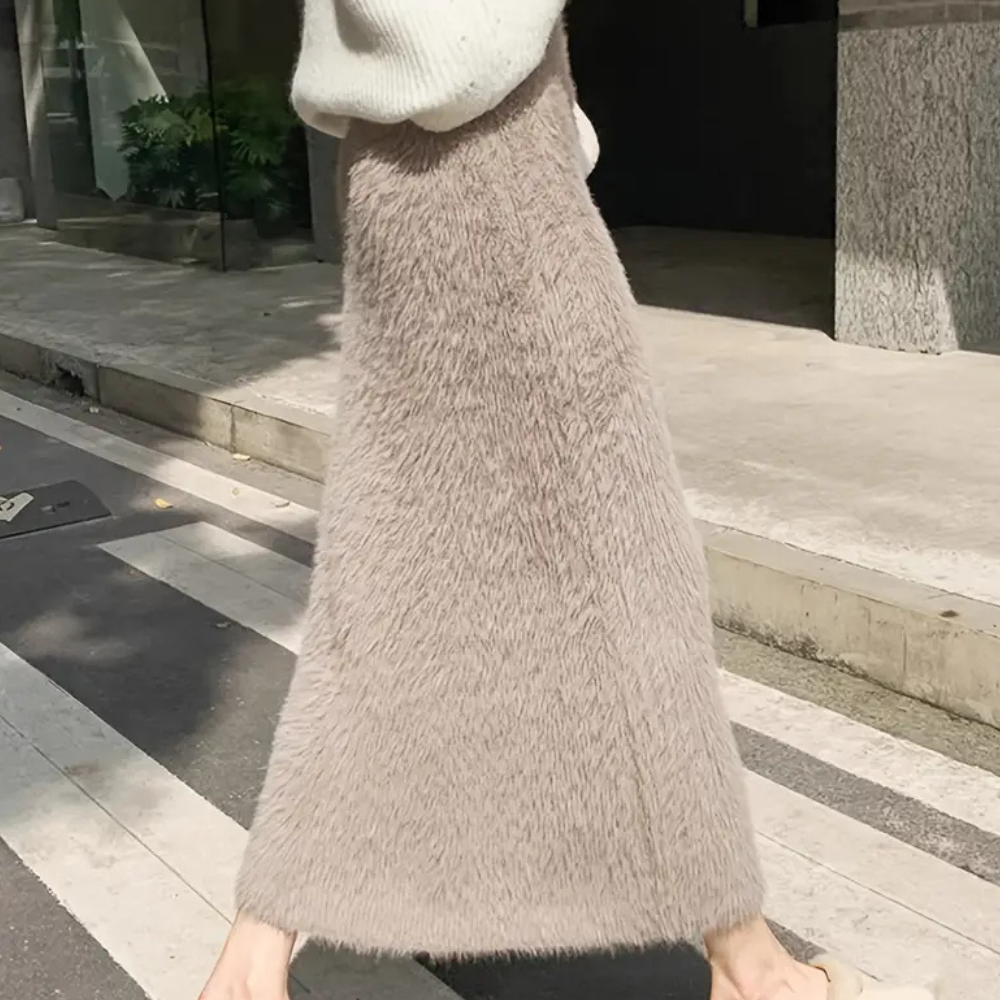 Alurette – Textuurrijke Rok met Tijdloze Uitstraling en Zachte Elegantie