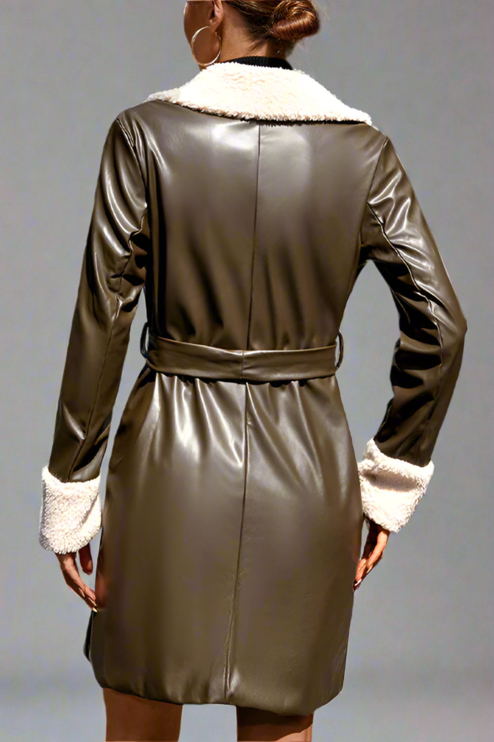 Auren Belted Coat – Tijdloze Warmte & Verfijnde Elegantie