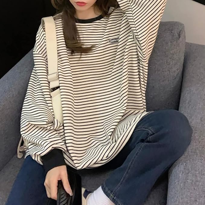 Averi Gestreepte Trui – Tijdloze Stijl met Ontspannen Elegantie