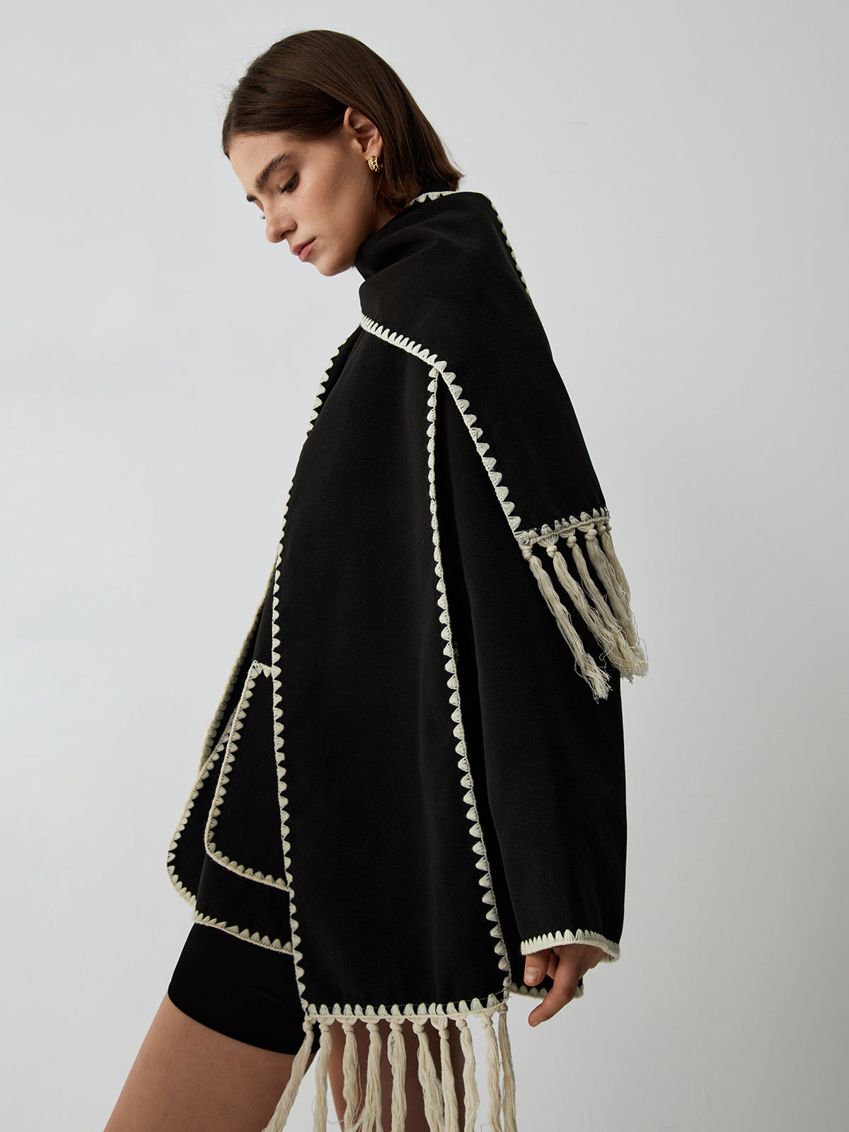 Maribel – Capecoat met Contrasterende Details