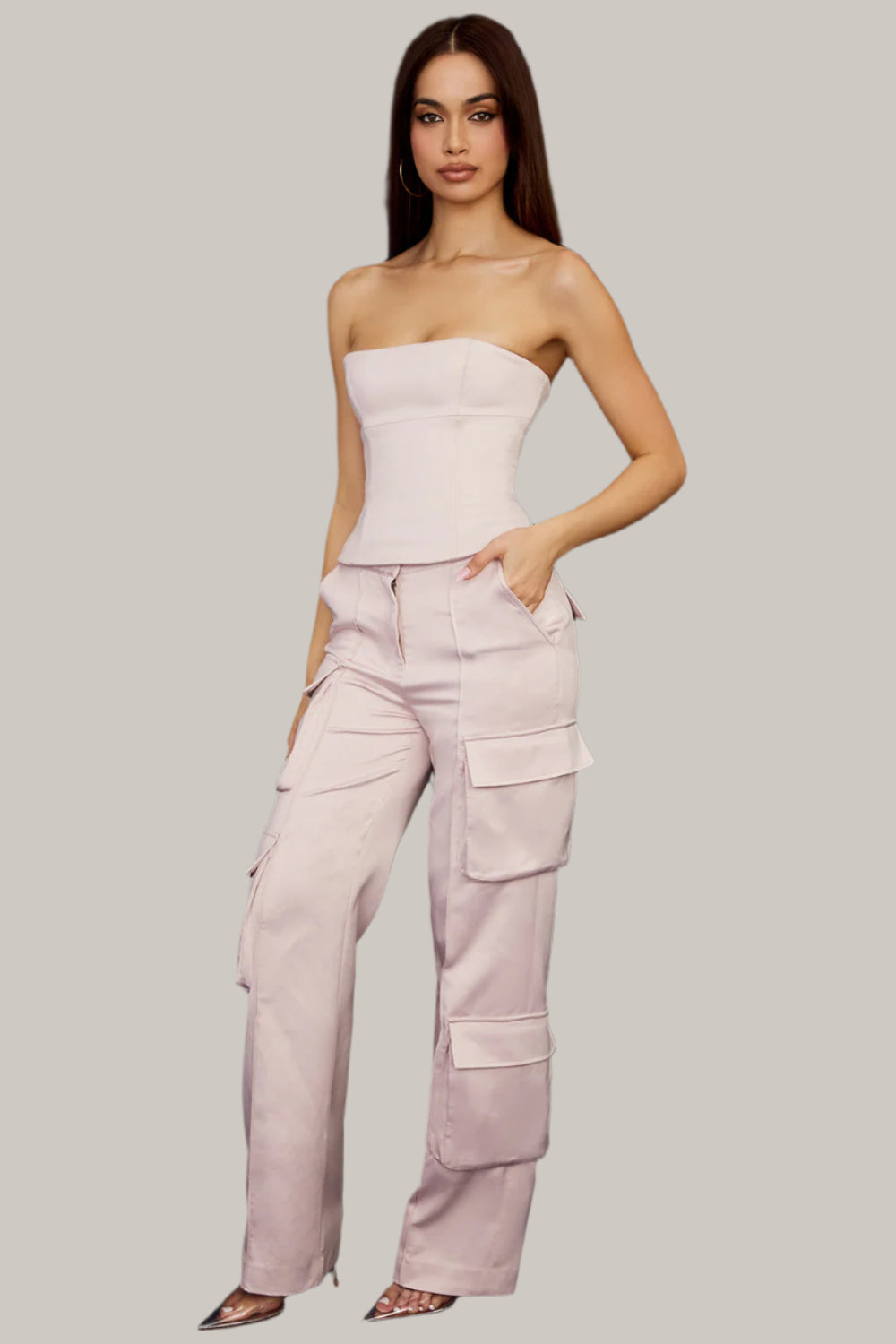 Seliora Satijnen Co-ord Set – Luxe Bandloze Top & Rechte Broek