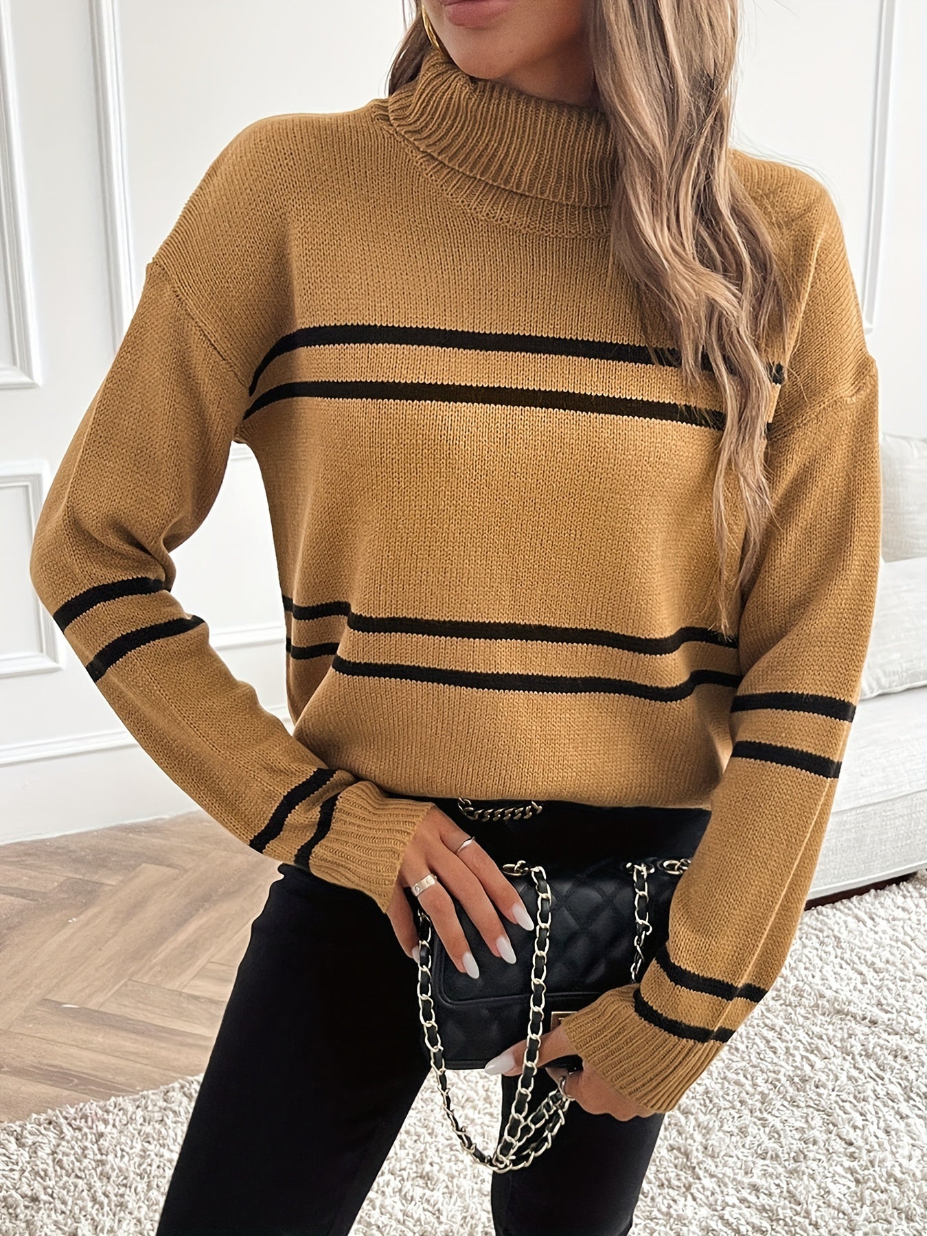 Noor Gestreepte Coltrui – Stijlvolle Warmte & Tijdloze Klasse