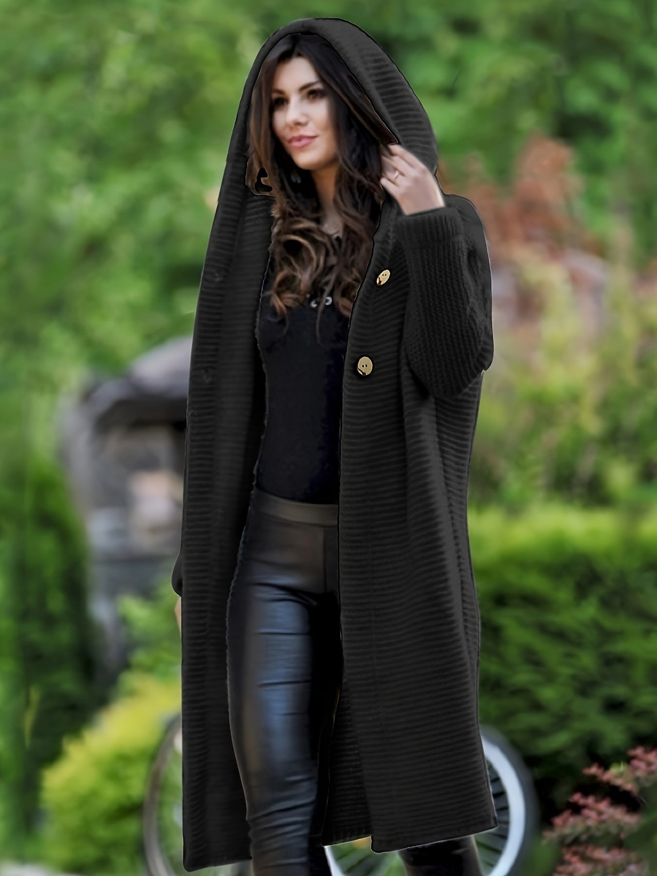 Vesara Knit Hoodie – Gezellige Warmte met Tijdloze Klasse