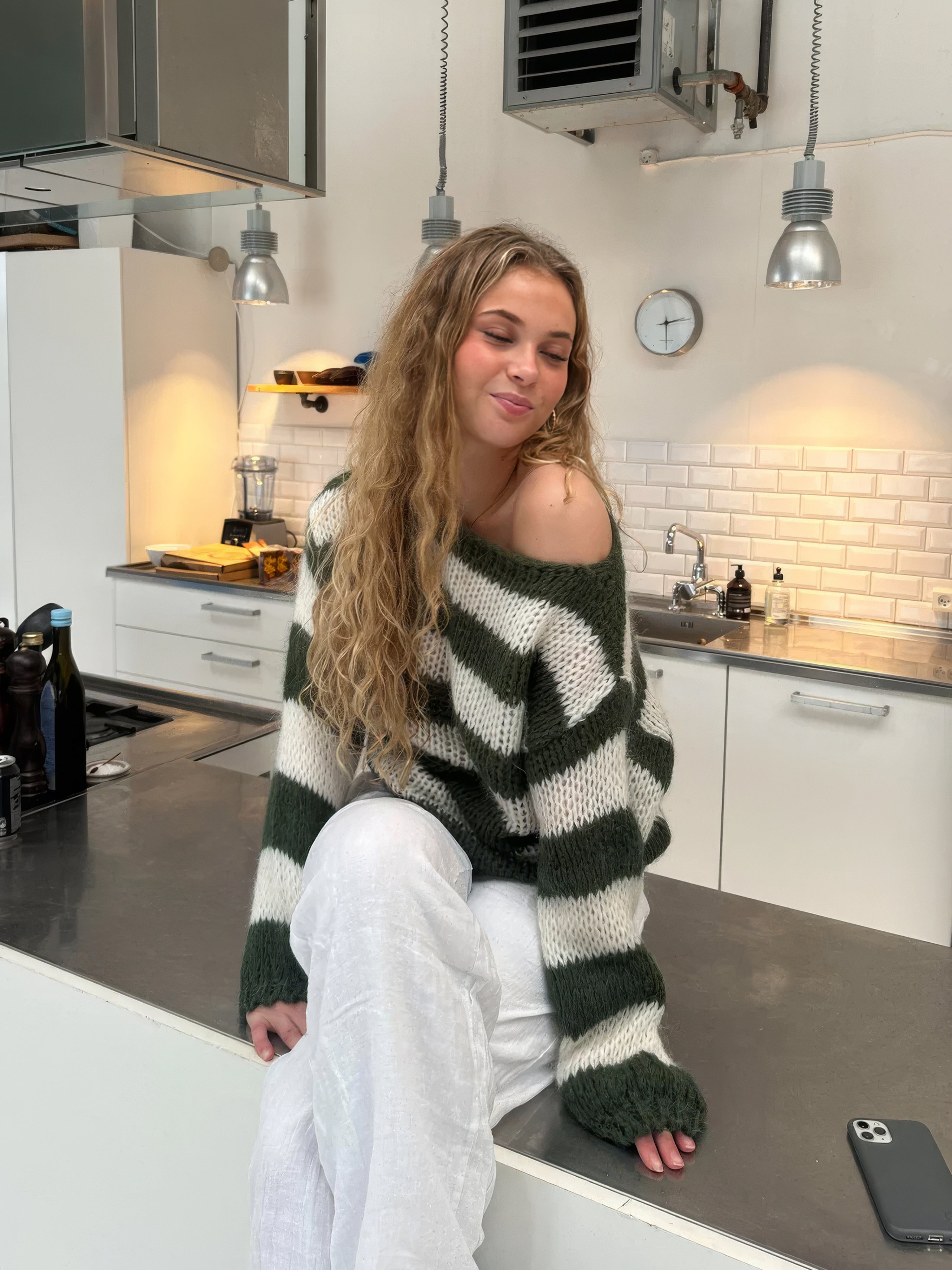 Norelle Gestreepte Gebreide Trui – Gezellige Warmte met Tijdloze Stijl