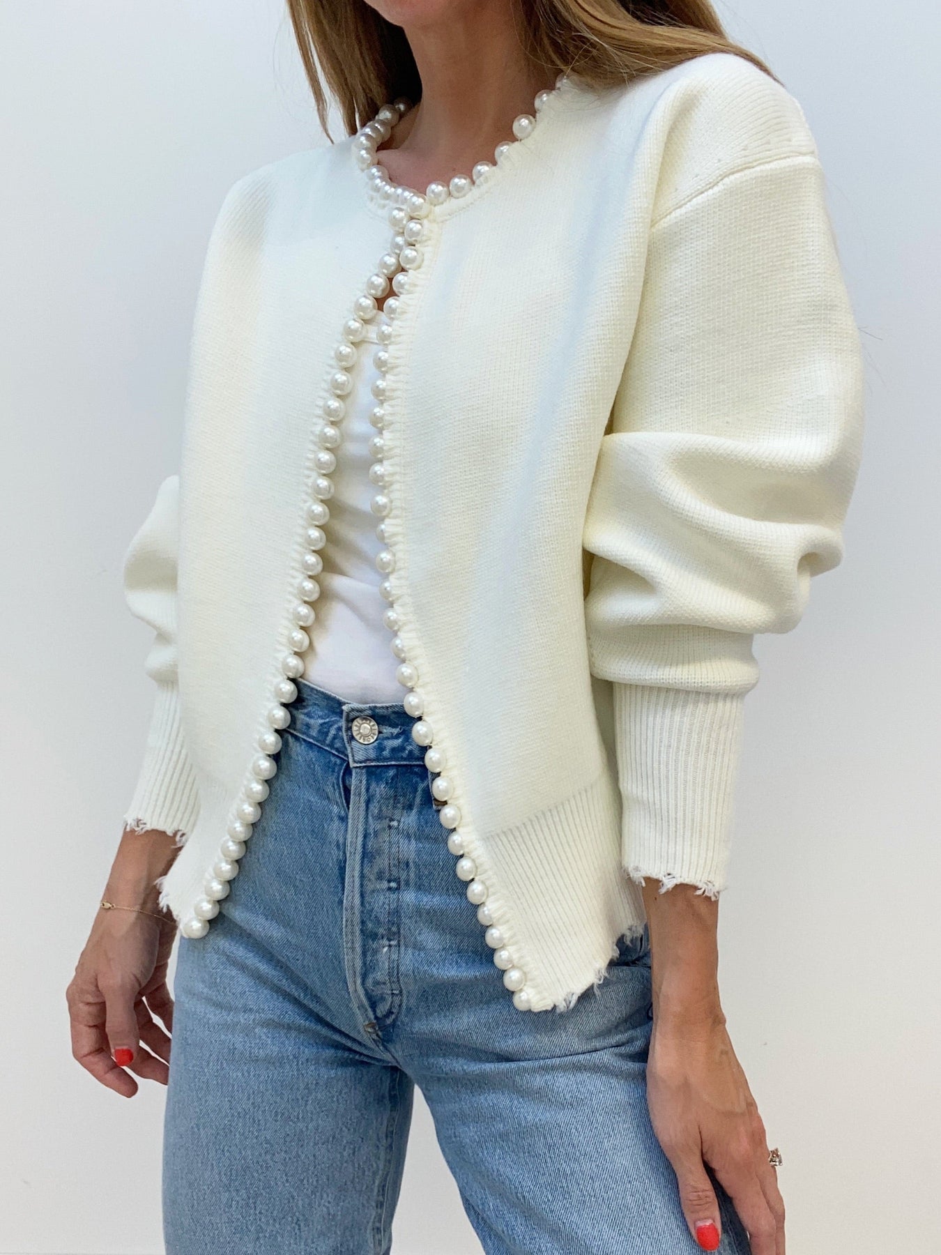 Elodie – Cardigan met Parelaccenten en Elegante Details