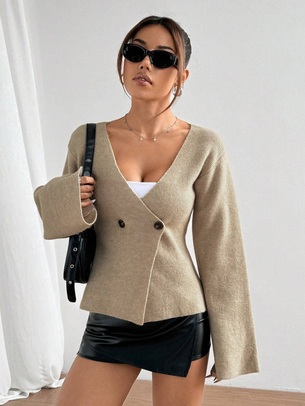 Elarisse – Dames Vest | Tijdloze Cardigan met Elegante Uitstraling