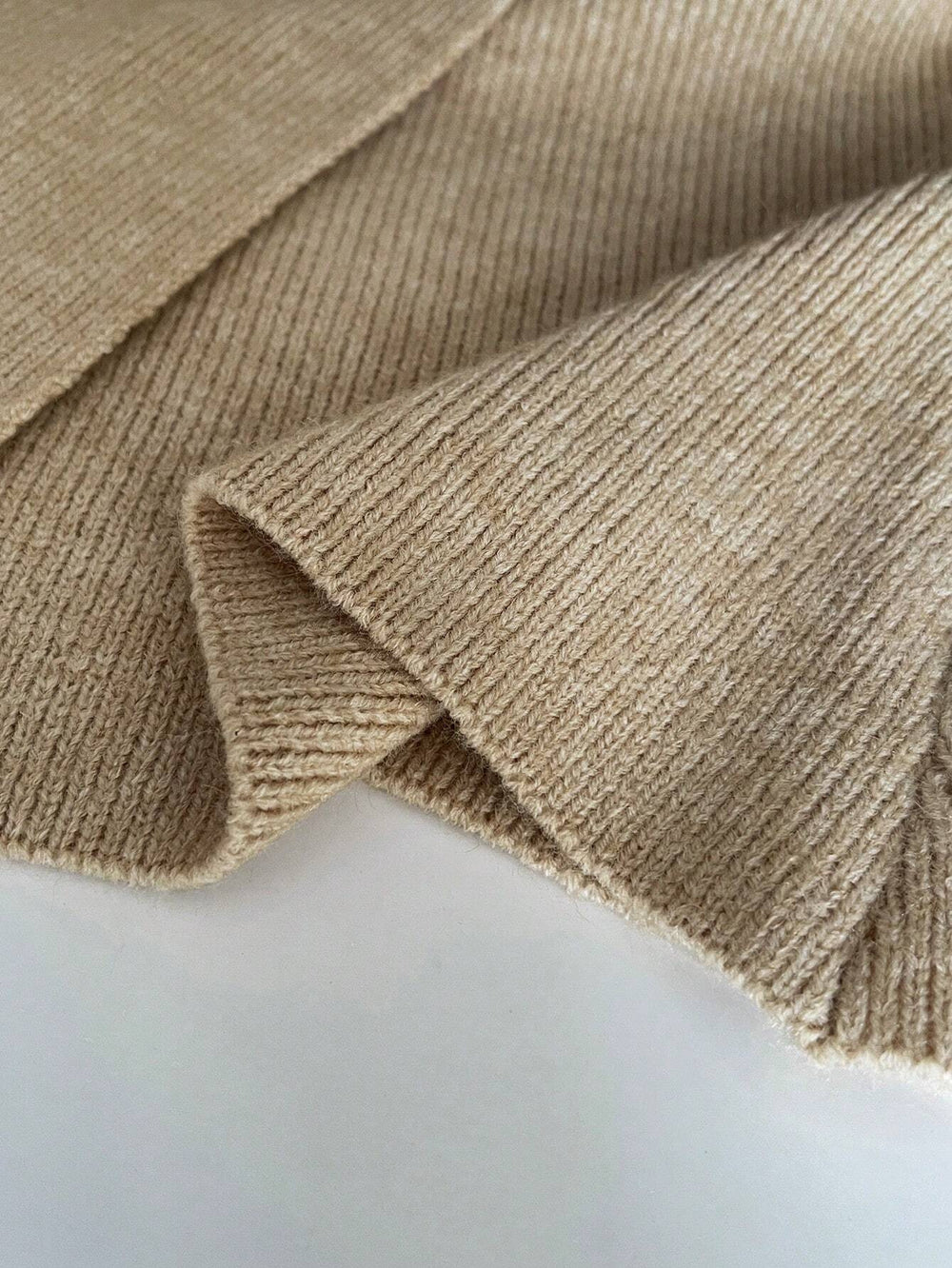 Elarisse – Dames Vest | Tijdloze Cardigan met Elegante Uitstraling