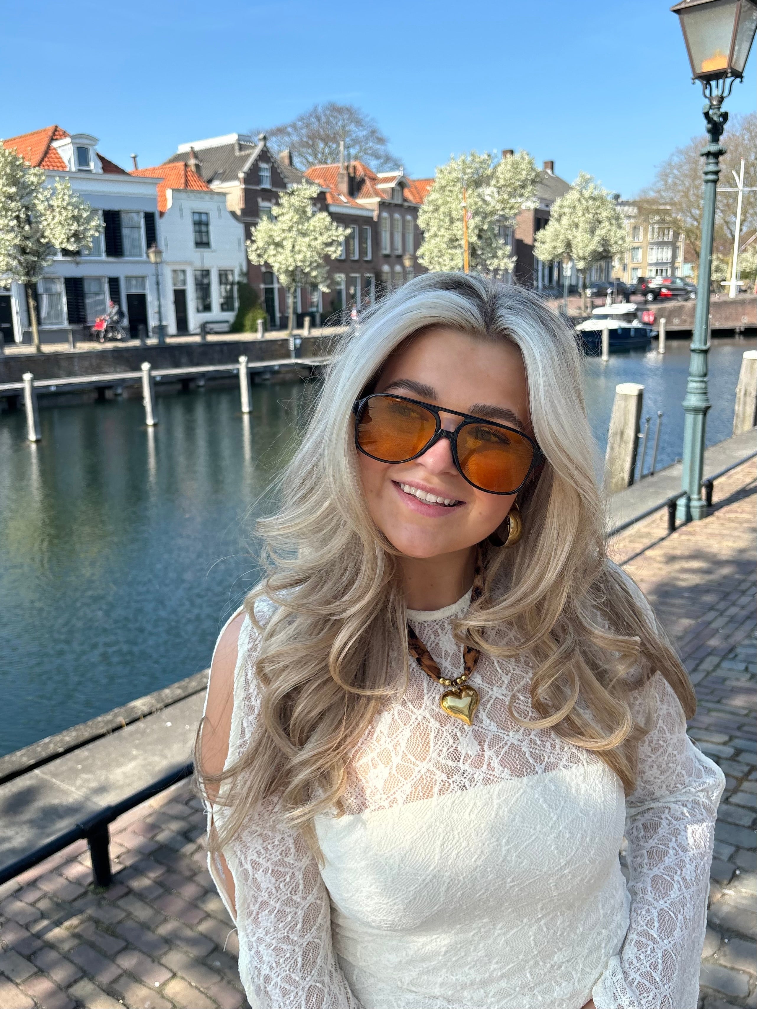 Oranje zonnebril met UV400-bescherming – lichtgewicht en unisex