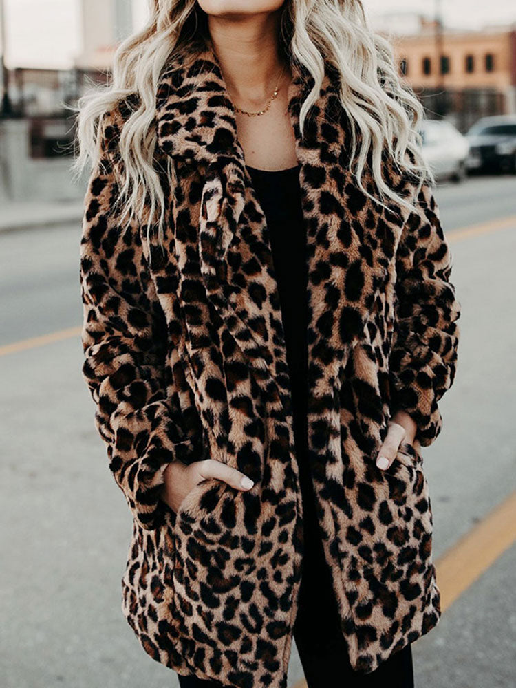 Leona Faux Fur Coat – Luxe Panterprint Jas met Edgy Elegantie