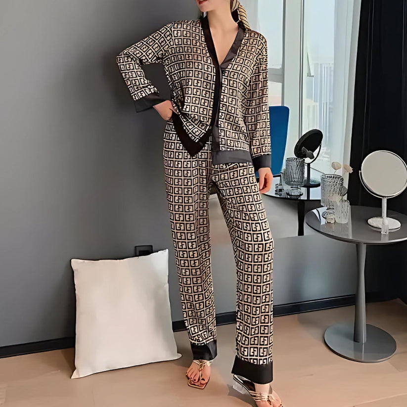 Noveris – Satijnen Pyjama Set voor Dames | Geometrisch Design & Zijdezacht Comfort