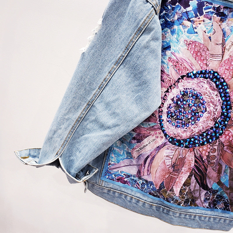 Solmara Denim Jacket – Artistieke Zonnebloem Flair in Tijdloos Denim