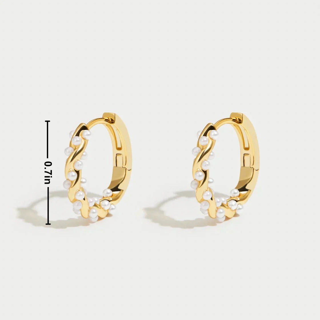 Noelle Pearl Hoops – Subtiele Luxe met Tijdloze Allure