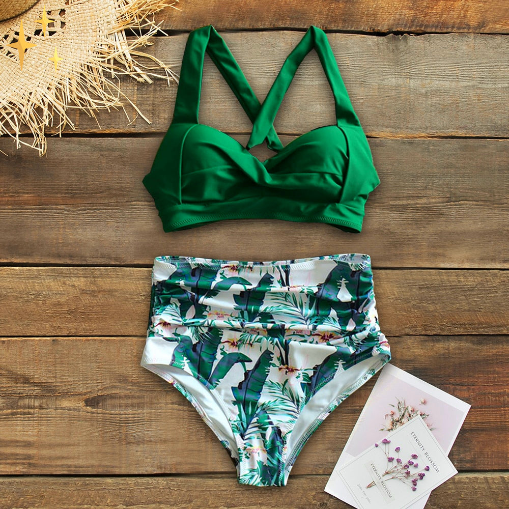Iselora – Hoge Taille Bikini Set met Boezem Top voor Een Verfijnde Zomerlook