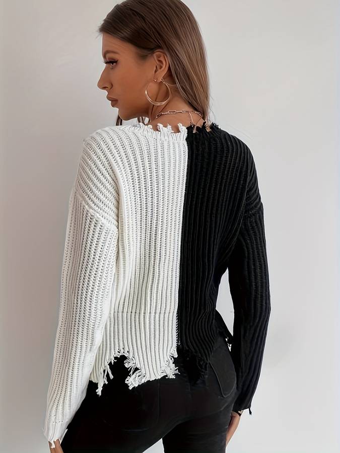 Noelle Two-Tone Distressed Knit – Stoere Elegantie met een Eigenzinnige Twist