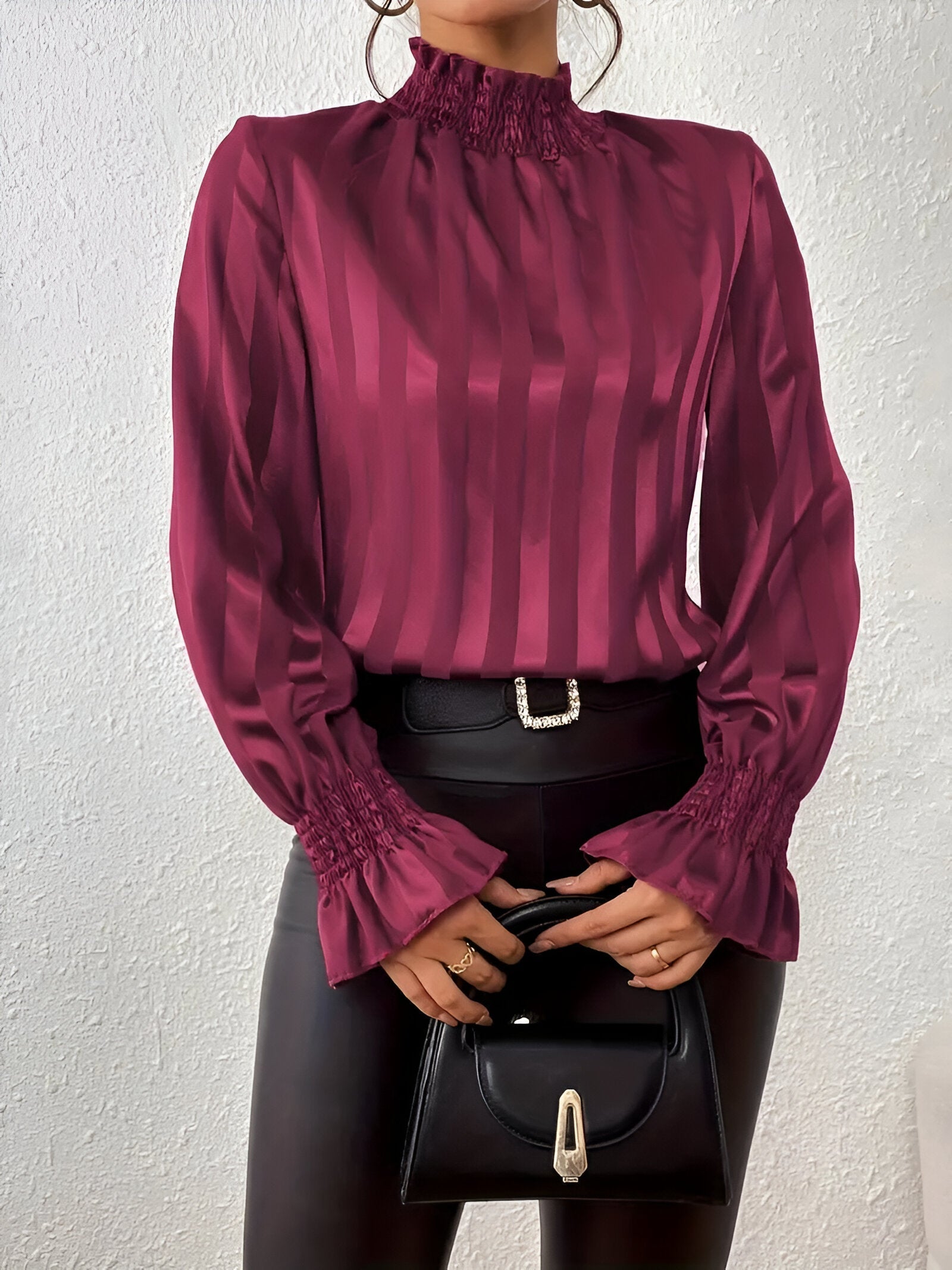 Xylara - Elegante Geplooide Blouse voor Dames met een vrouwelijke Pasvorm en Zachte Valling