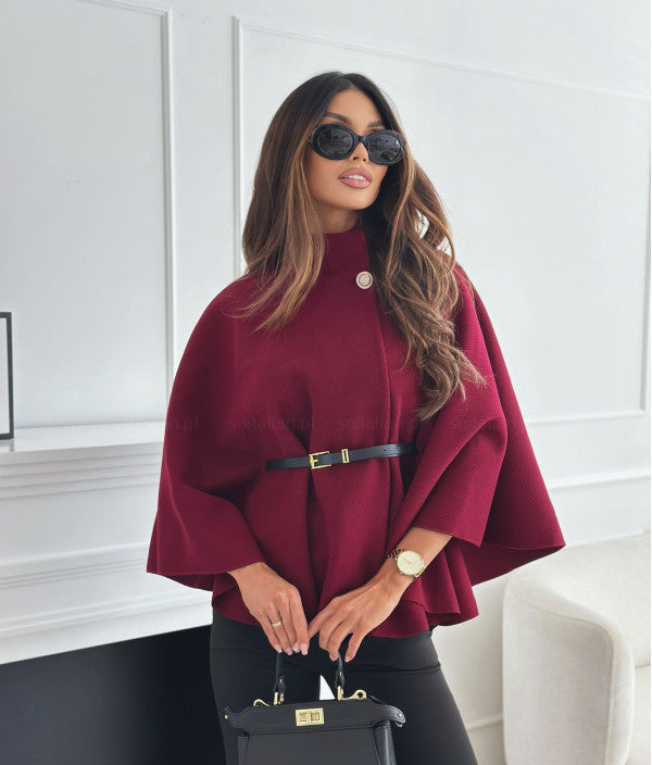 Cyarisse – Batwing Cloak Top met Riem, Warm & Elegant