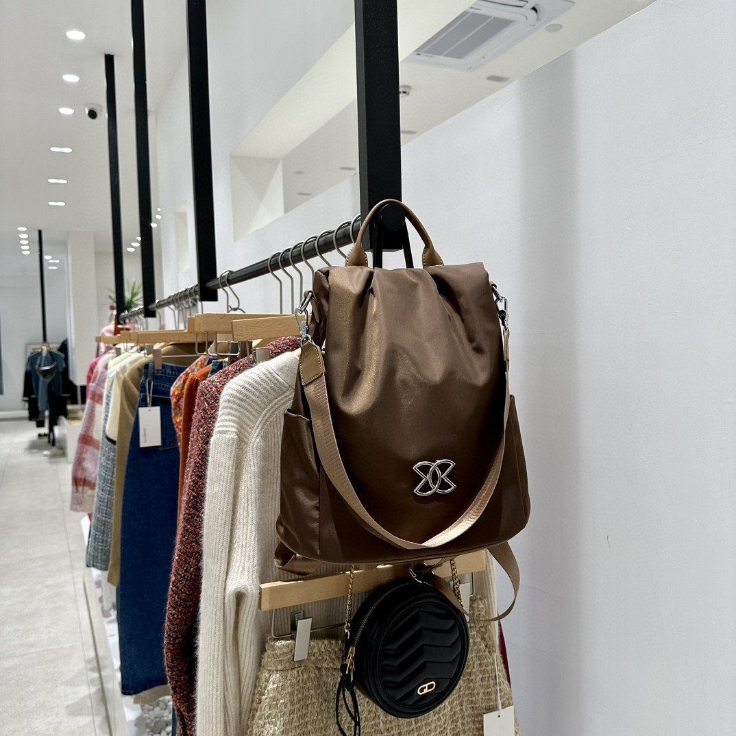 Narevia – Waterafstotende damesrugtas met anti-diefstalfunctie en moderne flair