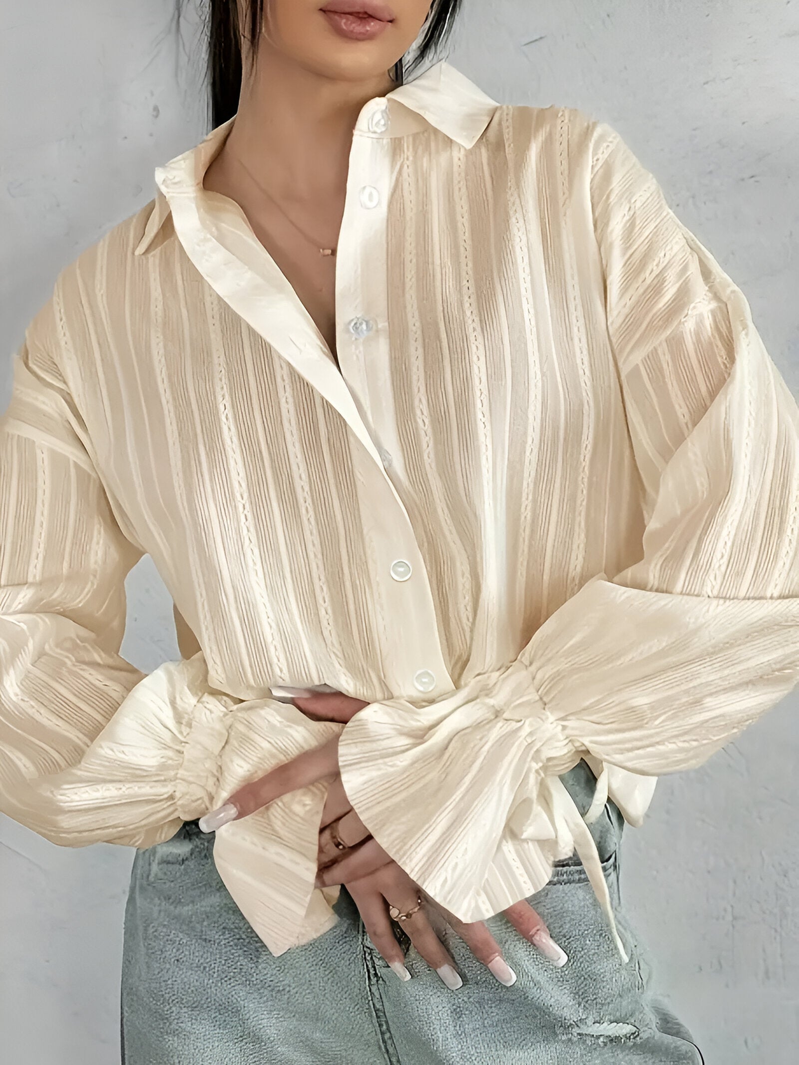 Serenya – Dames Overhemd met Geborduurde Kraag & Luxe Details