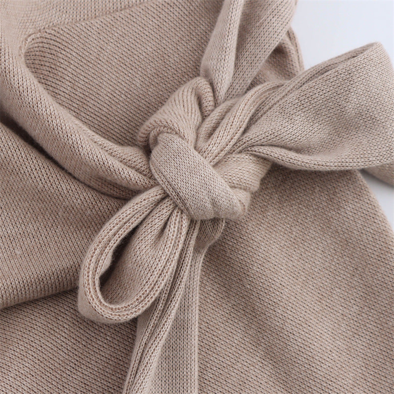 Maeve Top – Zachte Gebreide Top met Strikdetail