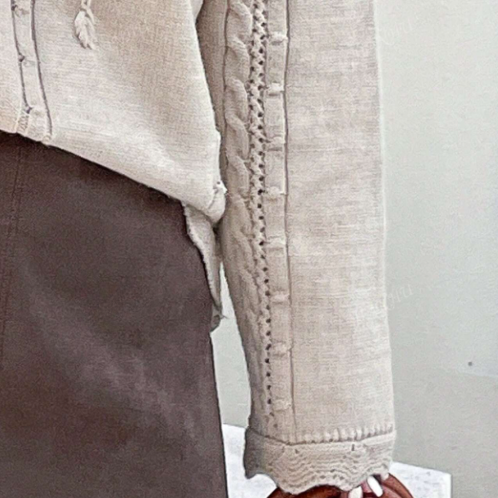 Liana Knit – Elegante damestrui met verfijnd bloemenpatroon