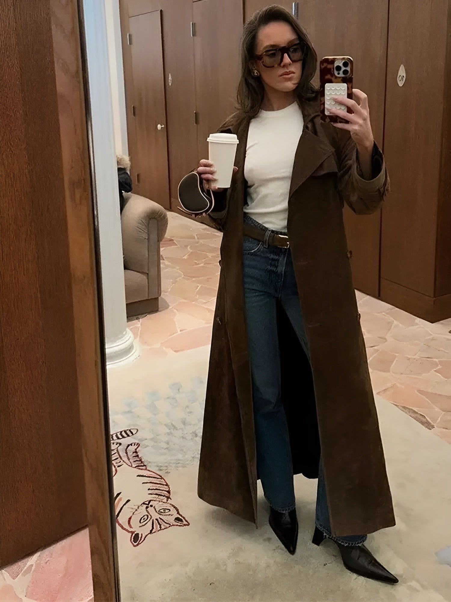 Leona Herfstmantel – Tijdloze Elegantie met Warme Luxe