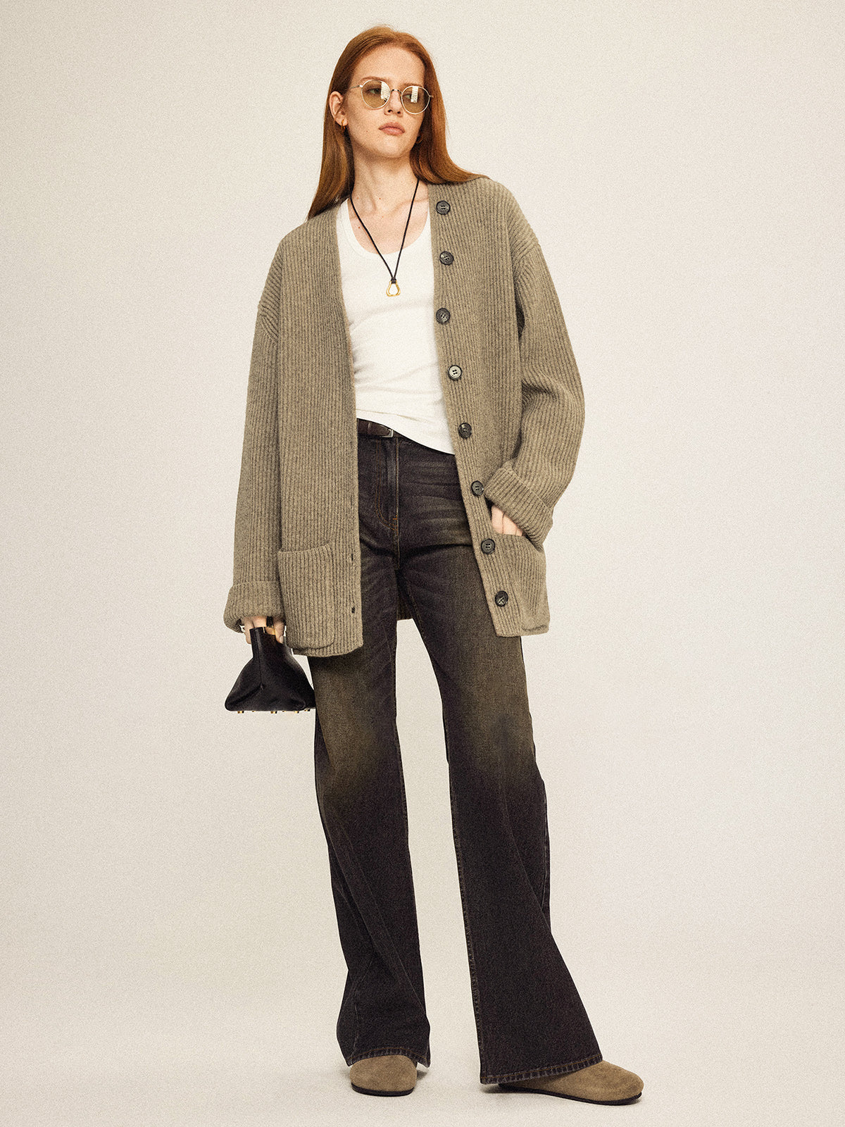 Rianne Ribgebreide Cardigan – Comfort en Stijl in één Tijdloos Ontwerp