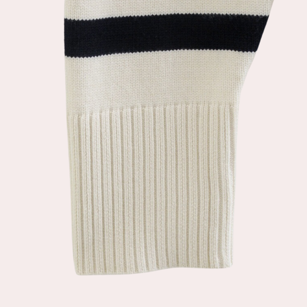 Elarine – Oversized Comfort Trui met Elegante Kraag