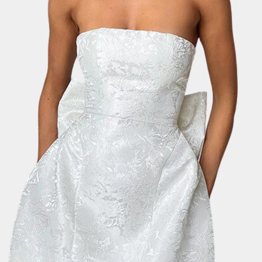 Elanovia – Strapless cocktailjurk voor dames met een elegante, moderne uitstraling