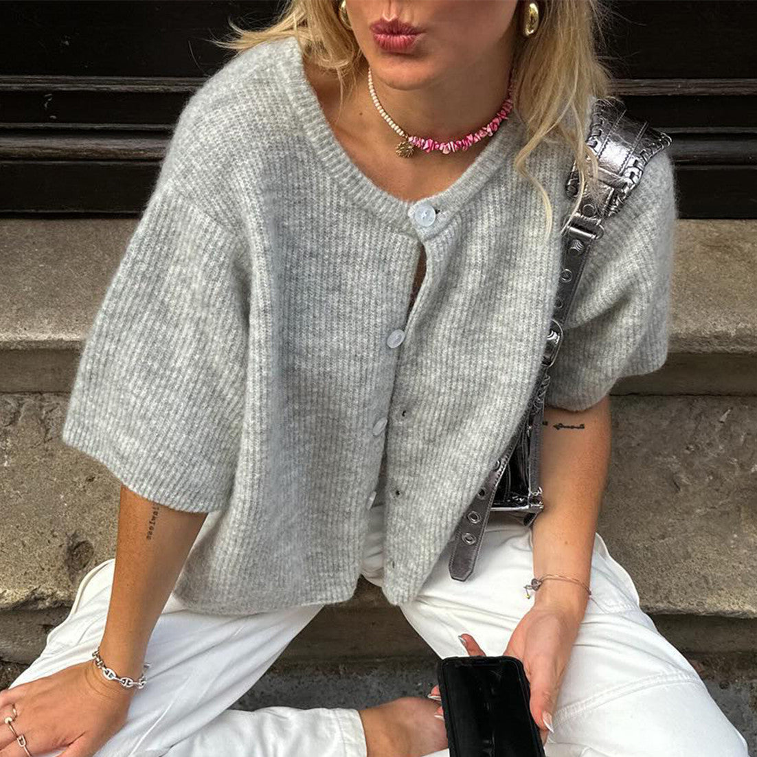 Yaralie – Korte mouwen damesvest met streetwear flair