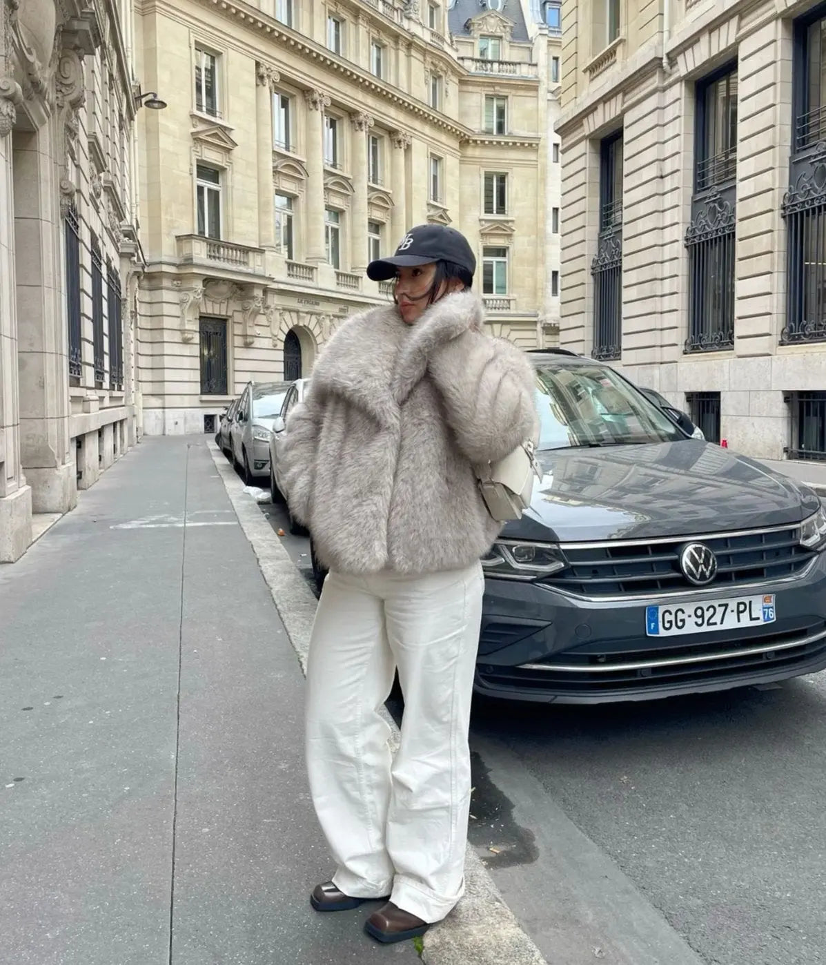 Alvéra Bontjas – Tijdloze Luxe in Elke Beweging