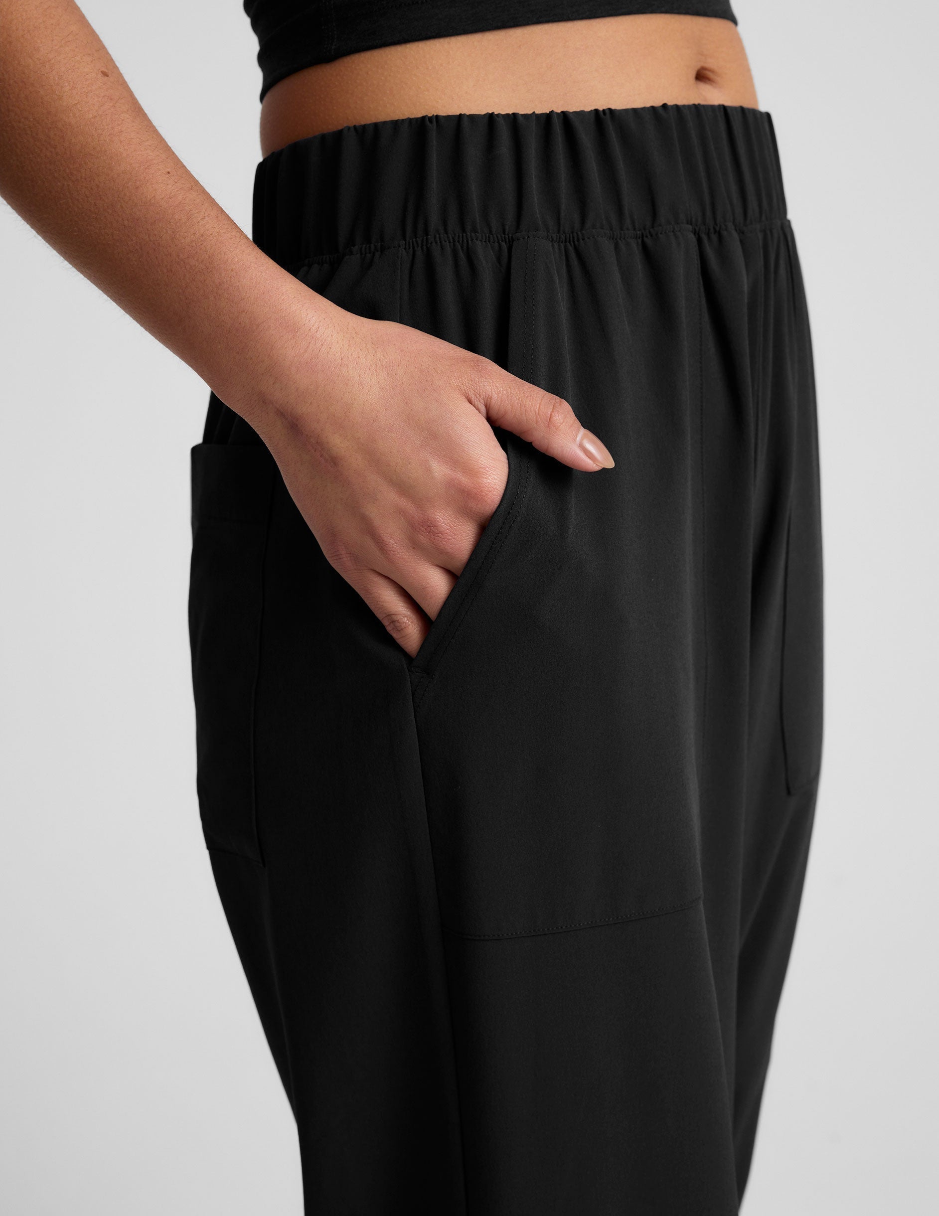 Noelle wide leg pants van luchtige stretch stof