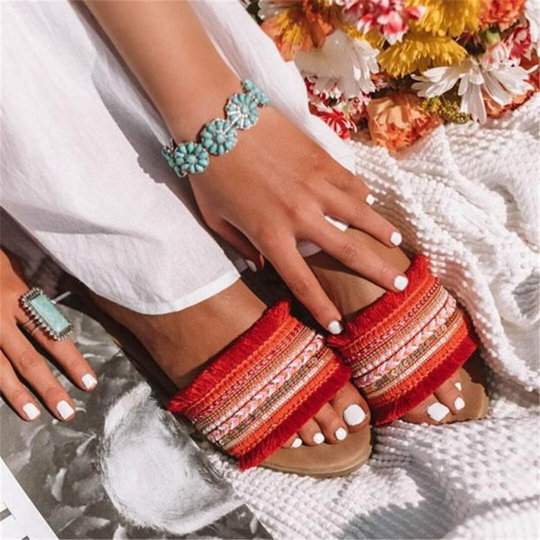 Elvarine – Boho-chic damespantoffels met kralen en sierlijke details