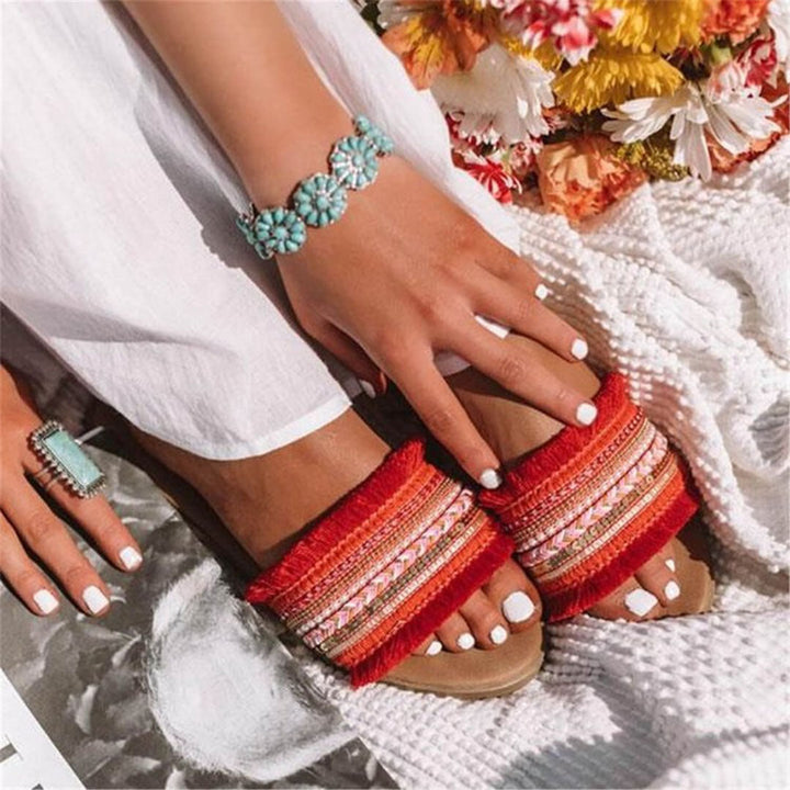 Elvarine – Boho-chic damespantoffels met kralen en sierlijke details