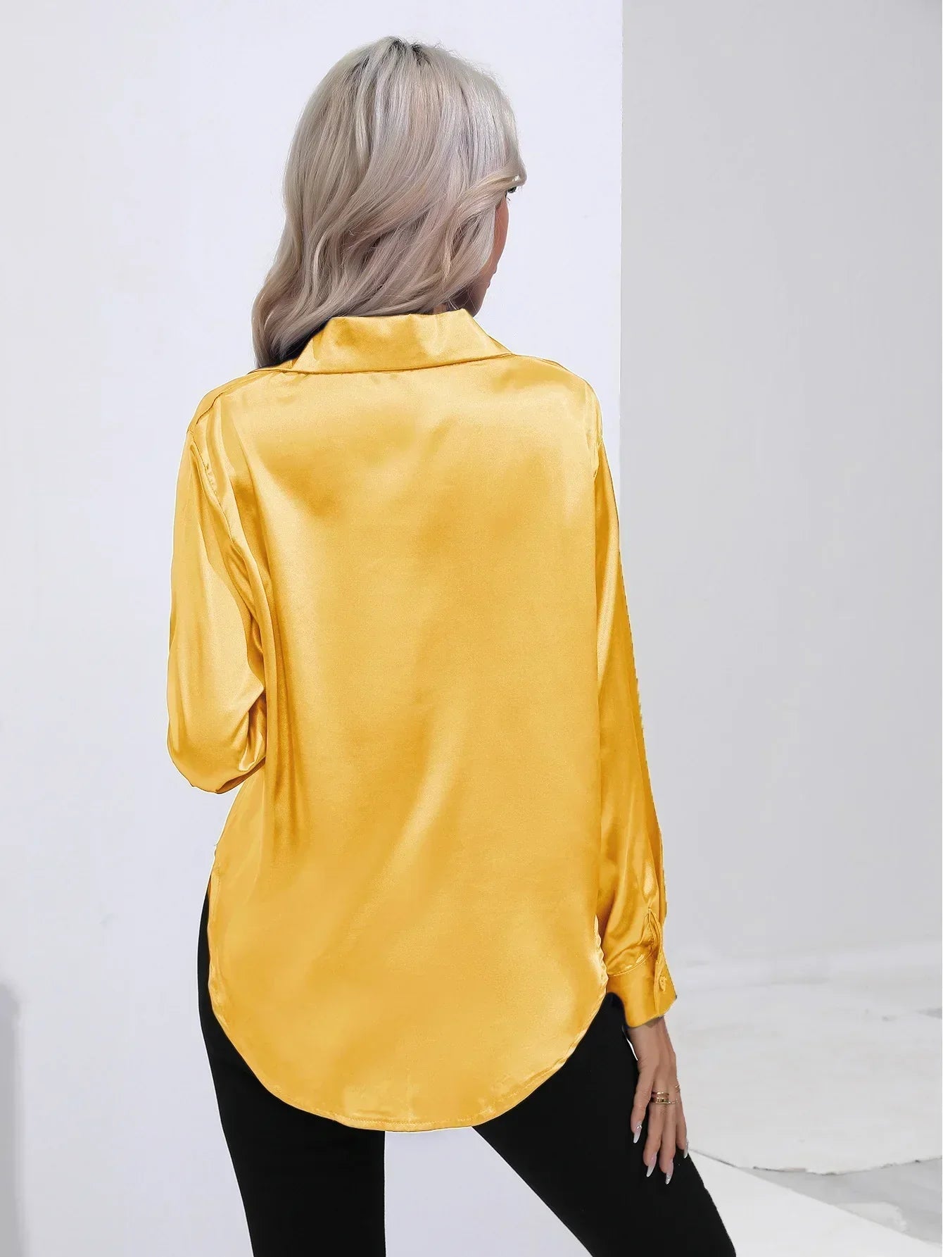 Serenya – Satijnen Blouse met Lange Mouwen, Elegant & Tijdloos voor Kantoor en Events